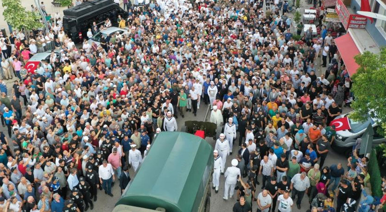 Pençe-Kilit şehidi gözyaşlarıyla son yolculuğuna uğurlandı