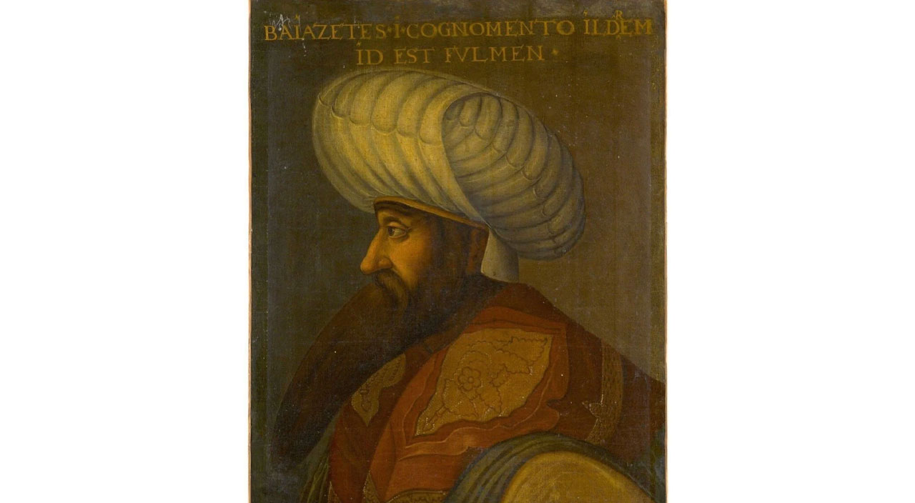 Çatı katında bulunan Osmanlı padişahlarının tabloları ardındaki asırlık gizem