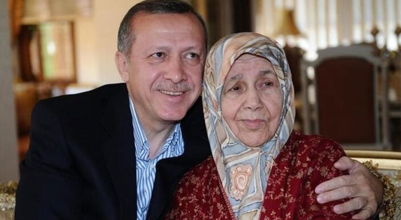 Cumhurbaşkanı Erdoğan’dan Anneler günü mesajı: Hürmetlerin en büyüğünü hak eden