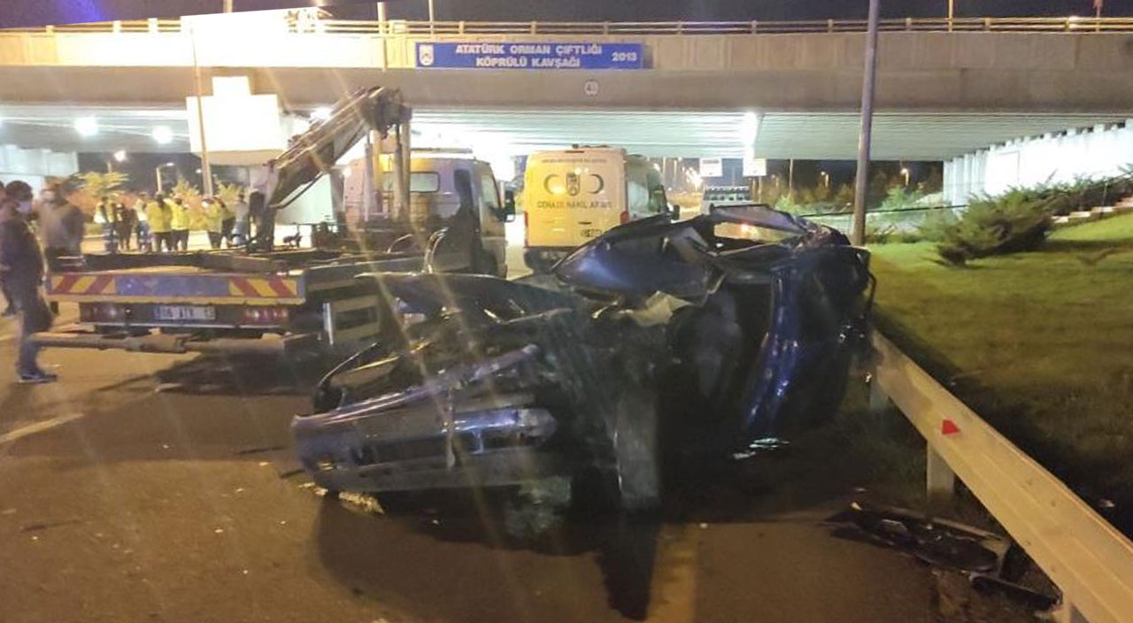 Ankara’da aydınlatma direklerine bakım yapan işçilere araba çarptı: 2 ölü, 2 yaralı