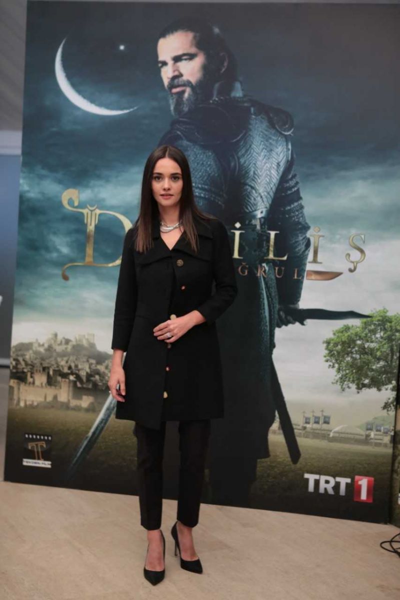 Diriliş Ertuğrul zirvedeki yerini aldı Diriliş Ertuğrul zirvedeki yerini aldı