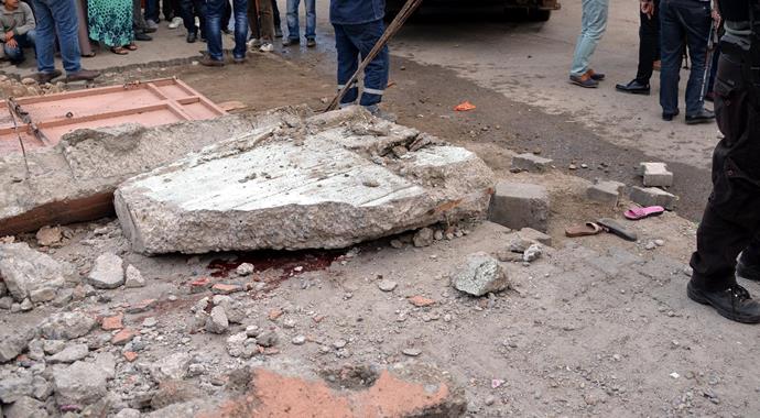 Diyarbakır'da vinç okul duvarına çarptı: 2 çocuk öldü, 1 çocuk yaralı