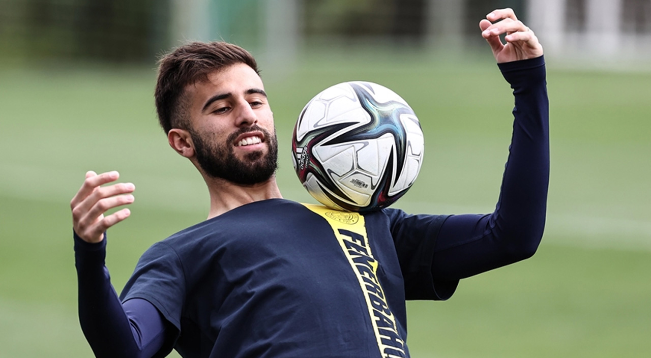 Konu UEFA'da: Löw, Ali Koç'tan servet istedi, Fenerbahçe harekete geçti Konu UEFA'da: Löw, Ali Koç'tan servet istedi, Fenerbahçe harekete geçti