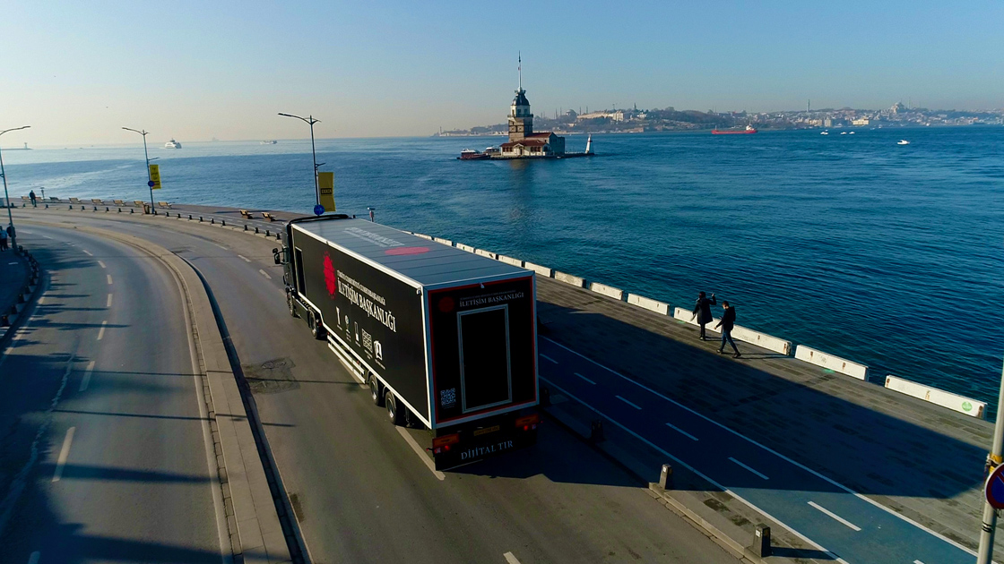 İletişim Başkanlığının 'Dijital Tır'ı Türkiye'yi dolaşacak