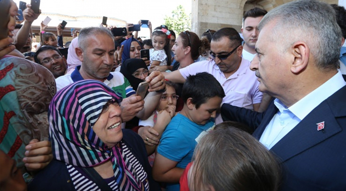 Başbakan Binali Yıldırım: Merak etmeyin rahat olun