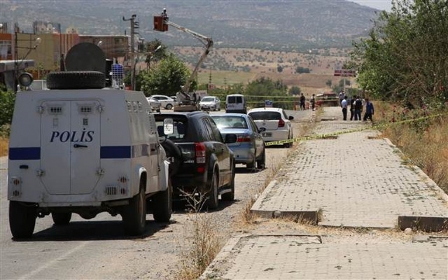 Diyarbakır'daki bombalı saldırıdan acı haber geldi: 1 polis şehit