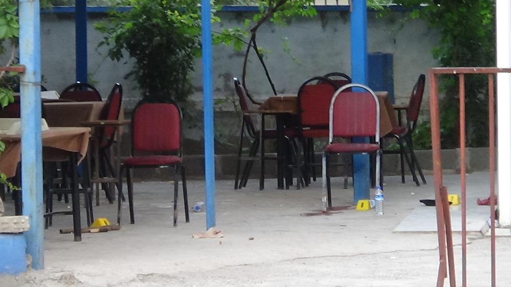 Pazar yeri savaş meydanına döndü! Ölü ve yaralılar var