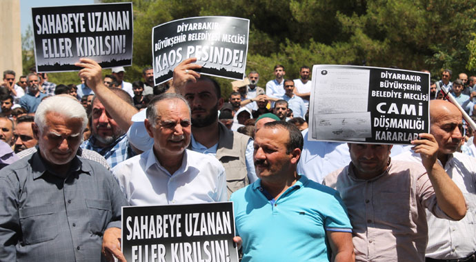 Diyarbakır’da cami yıkımı ve sahabe İyaz bin Ganem Caddesi isminin değiştirilme girişimine tepki