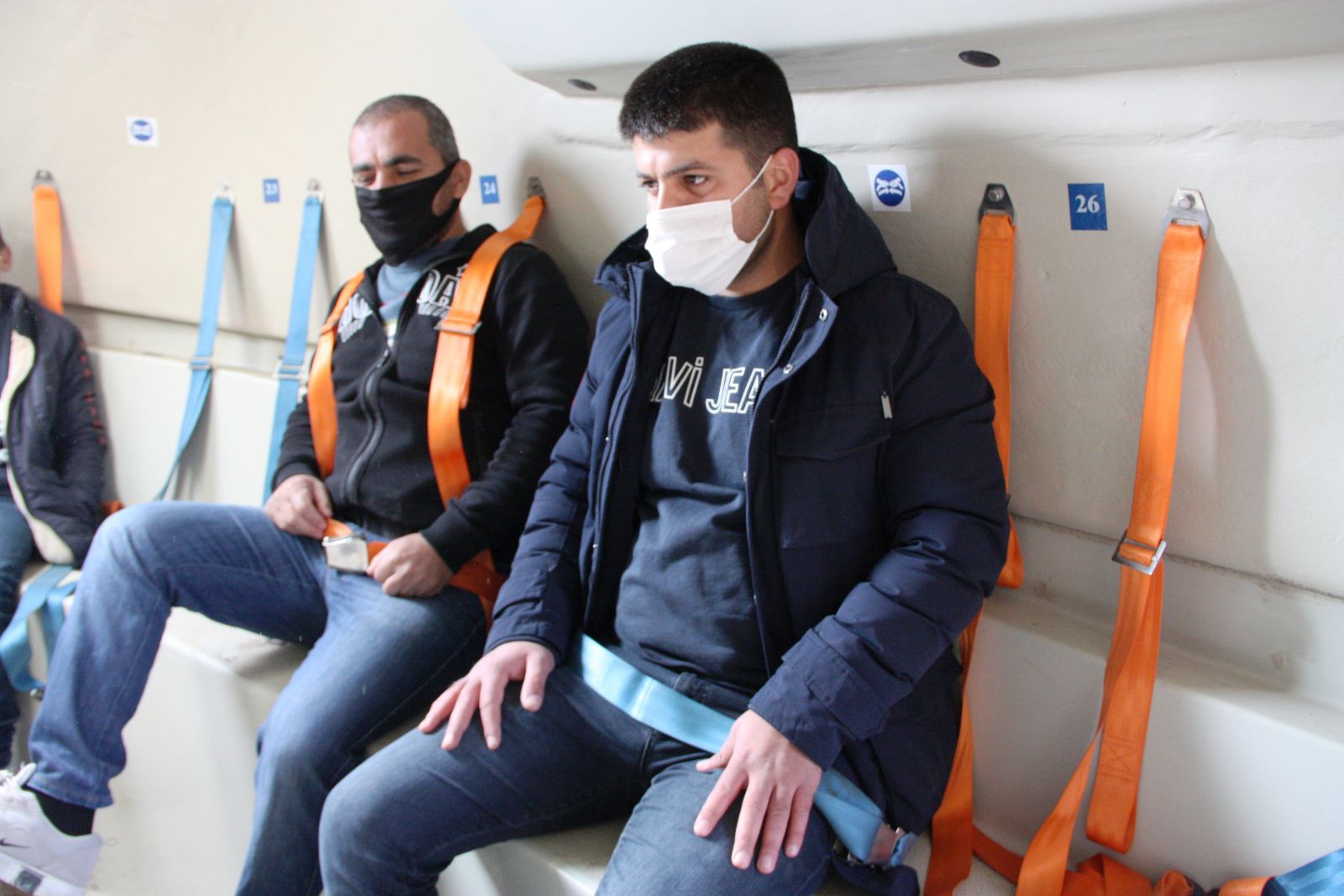 Denizi olmayan Diyarbakır'da denizaltı ile ulaşımı sağlıyorlar