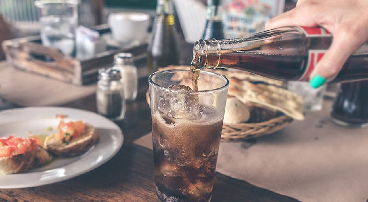 Diyet içecek tüketenler dikkat: Direkt kalbi vuruyor! Sandığınız kadar masum değiller