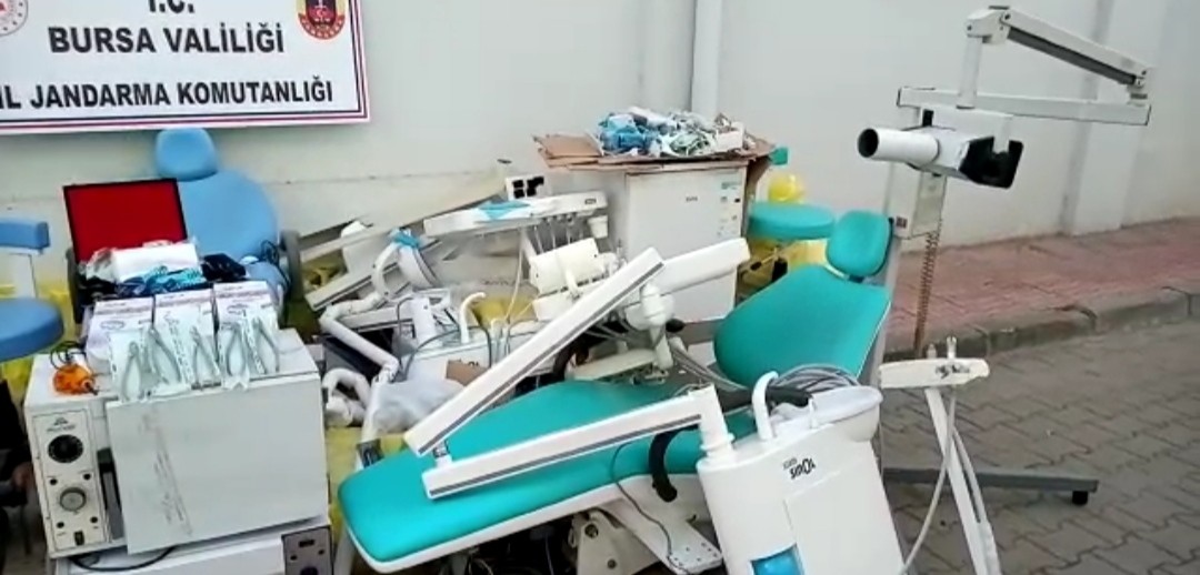 Kaçak dişçi baskını: 5 gözaltı