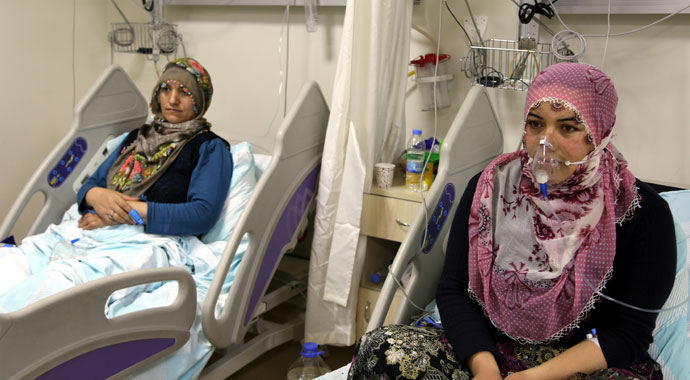 Doktorların dikkatiyle zehirlendiklerini öğrendiler