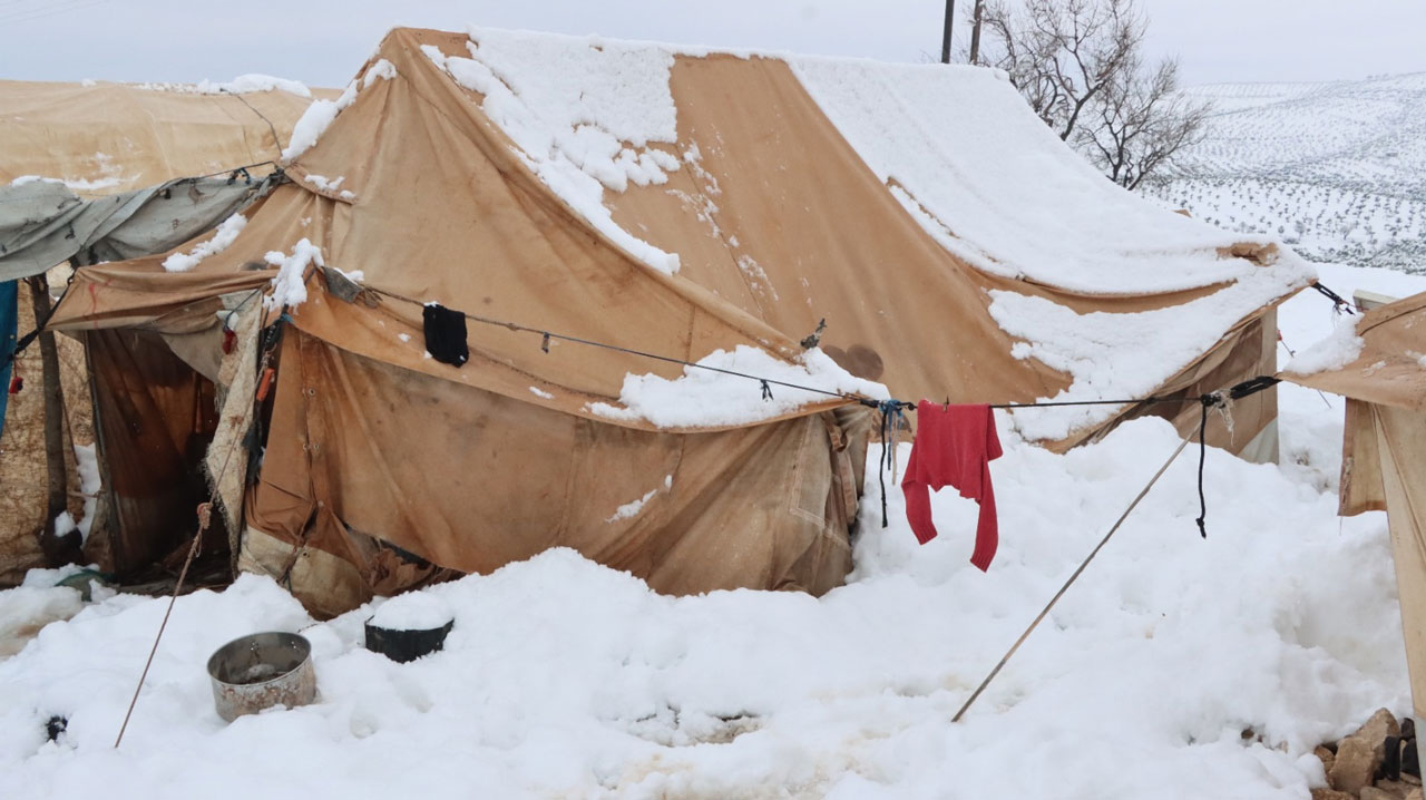 Sınırdaki mülteciler donarak ölüyor