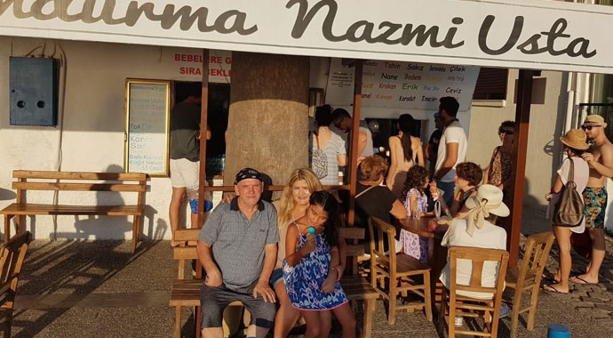 Dondurma sırası beklerken hayat kurtardı