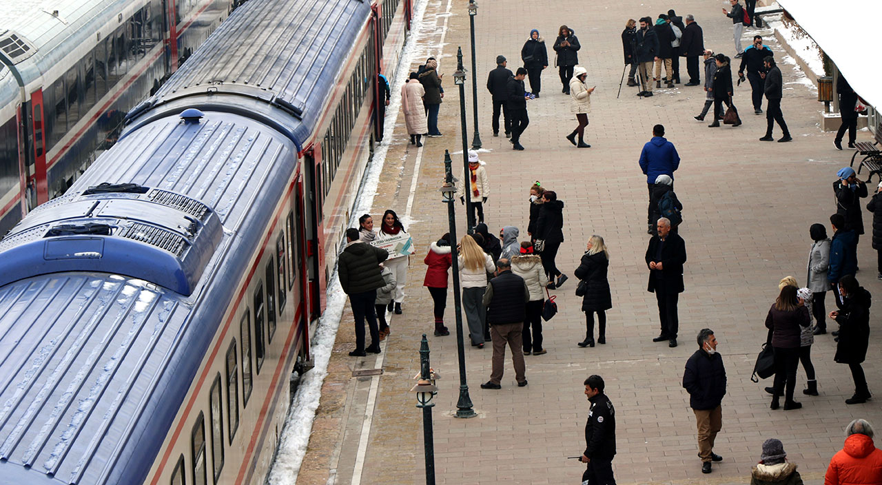 Türkiye'nin 'kış masalı' Doğu Ekspresi'nde doluluk oranı yüzde yüze ulaştı