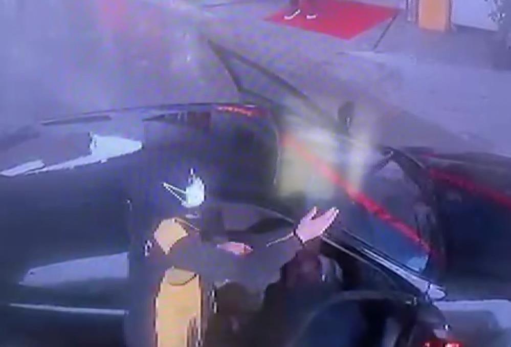 Hastaneye yetişemeyen kadın, benzin istasyonunda doğurdu