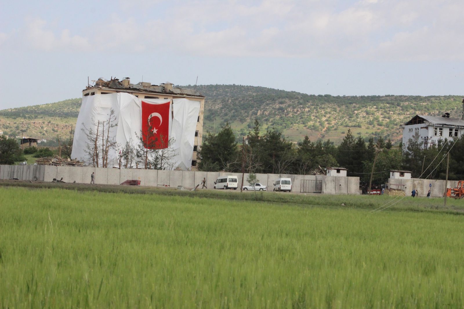 Dicle'deki saldırının şiddeti gün ağarınca ortaya çıktı