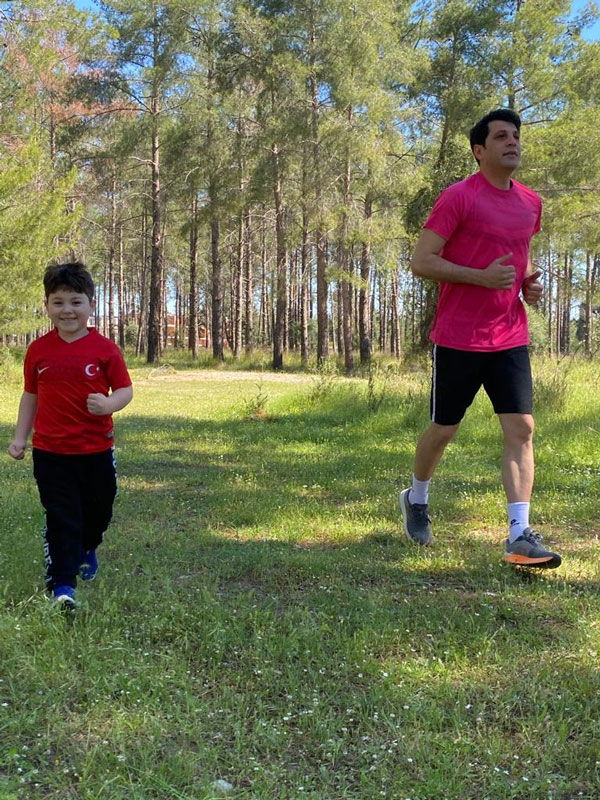 Baba oğlu değil karı koca hakem
