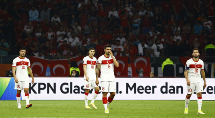 A Milliler, Hollanda'da ağır mağlubiyet aldı