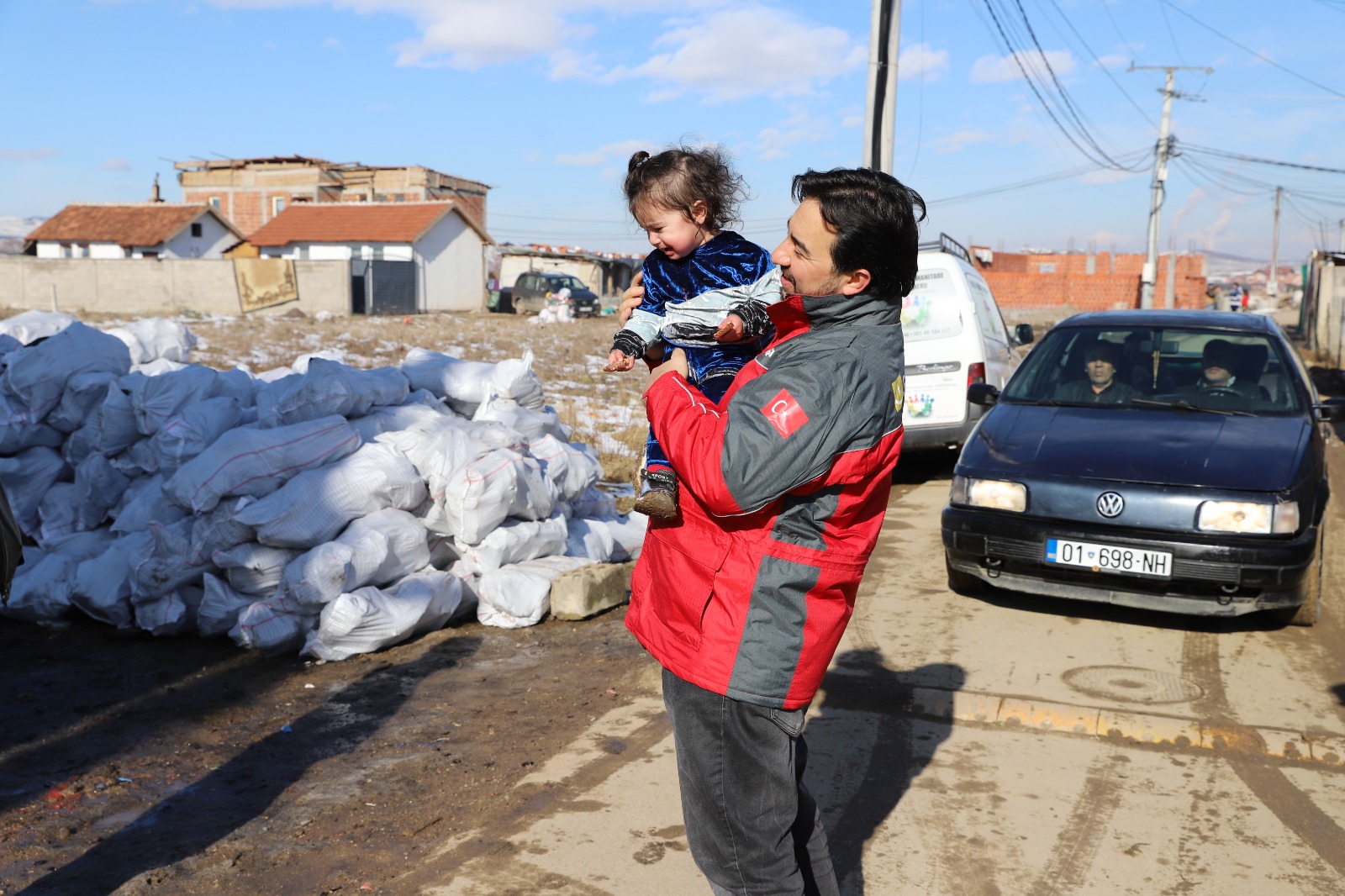 Sadakataşı’ndan Kosova’ya kış yardımı