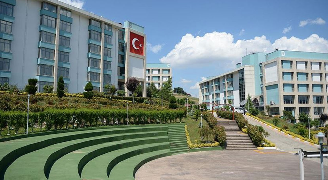 Bakan Kasapoğlu duyurdu: Yeni yurtlara 1200 yeni personel alınacak Bakan Kasapoğlu duyurdu: Yeni yurtlara 1200 yeni personel alınacak
