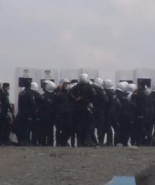 Ümraniye'de kağıt toplayıcılarına yapılan polis baskında ortalık karıştı!