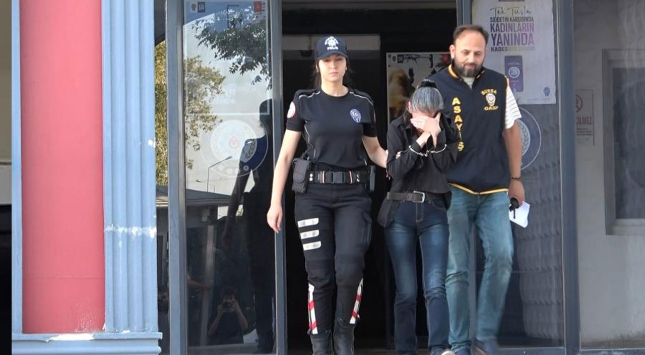Çöp evden çıkan çocuk hakkında gelişme! Hastaneden açıklama geldi, kilosu duyanların yüreğini sızlattı Çöp evden çıkan çocuk hakkında gelişme! Hastaneden açıklama geldi, kilosu duyanların yüreğini sızlattı