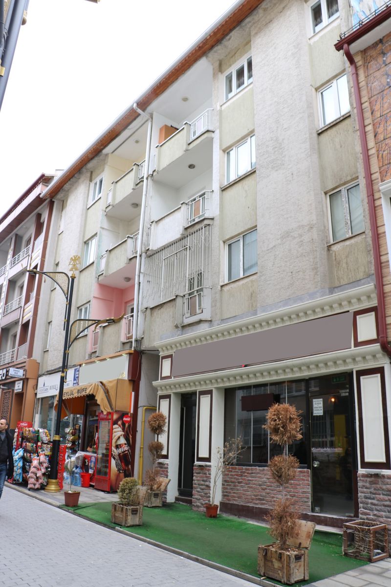 Düğün hazırlıkları için toplandıkları evde gazdan zehirlendiler