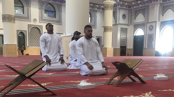 Klitschko'yu deviren Joshua, camide poz verdiği için topa tutulmuştu