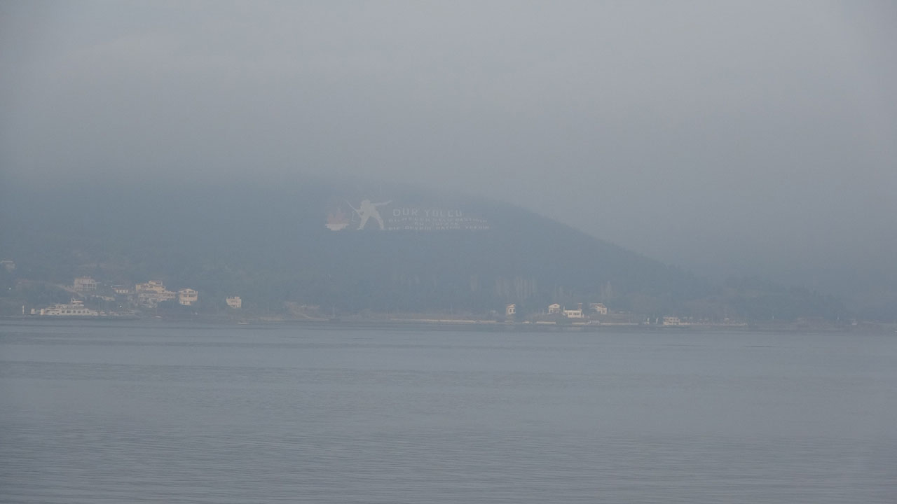 Çanakkale'de deniz ulaşımına sis engeli