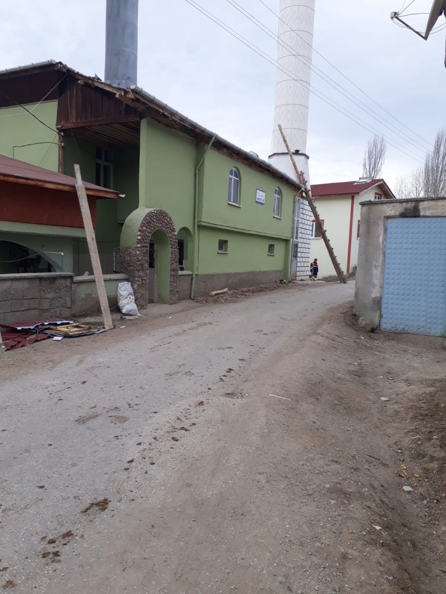 Çatıdan düşen şahıs hayatını kaybetti!