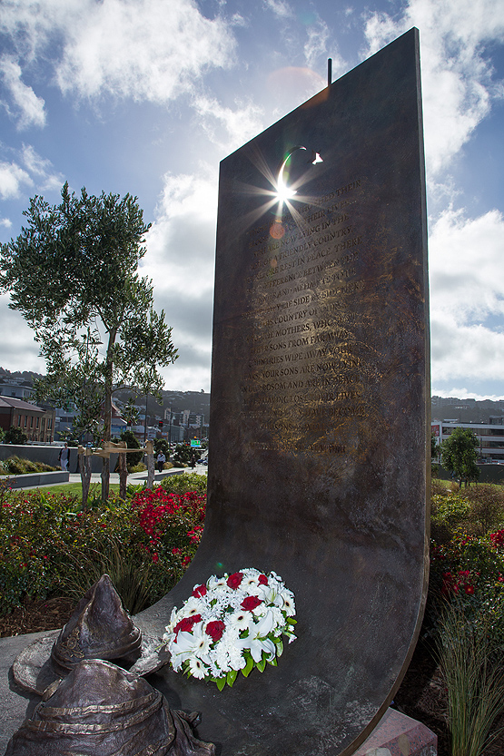 Yeni Zelanda'da Türk Anıtı açıldı
