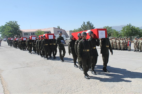 7 askerimiz için tören düzenlendi