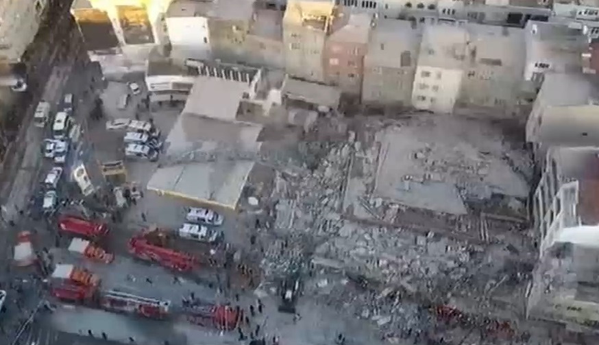 Son dakika... Zeytinburnu'nda bina çöktü! Ölüler ve yaralılar var... (İSTANBUL'DA BİNA ÇÖKTÜ)