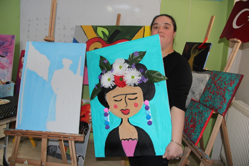 Down sendromlu Fidan'ın resimleri Afrin için satılacak