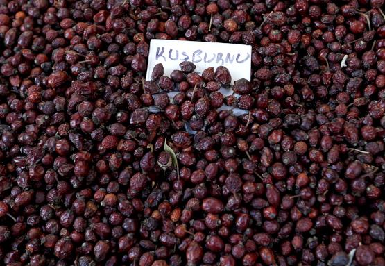 Kış çayı nasıl demlenir, gribe ne iyi gelir? (Bitki Çayı Zararlı Mı?)