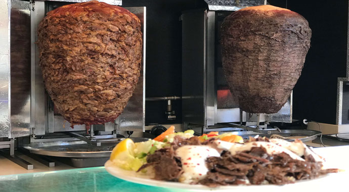 İsrailliler döneri kendi sokak yiyecekleri ilan etmişti... Kökeni Orta Asya’ya dayanıyor!