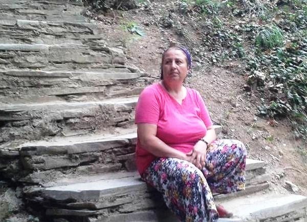 29 yıllık eşini defalarca bıçaklayarak öldürdü