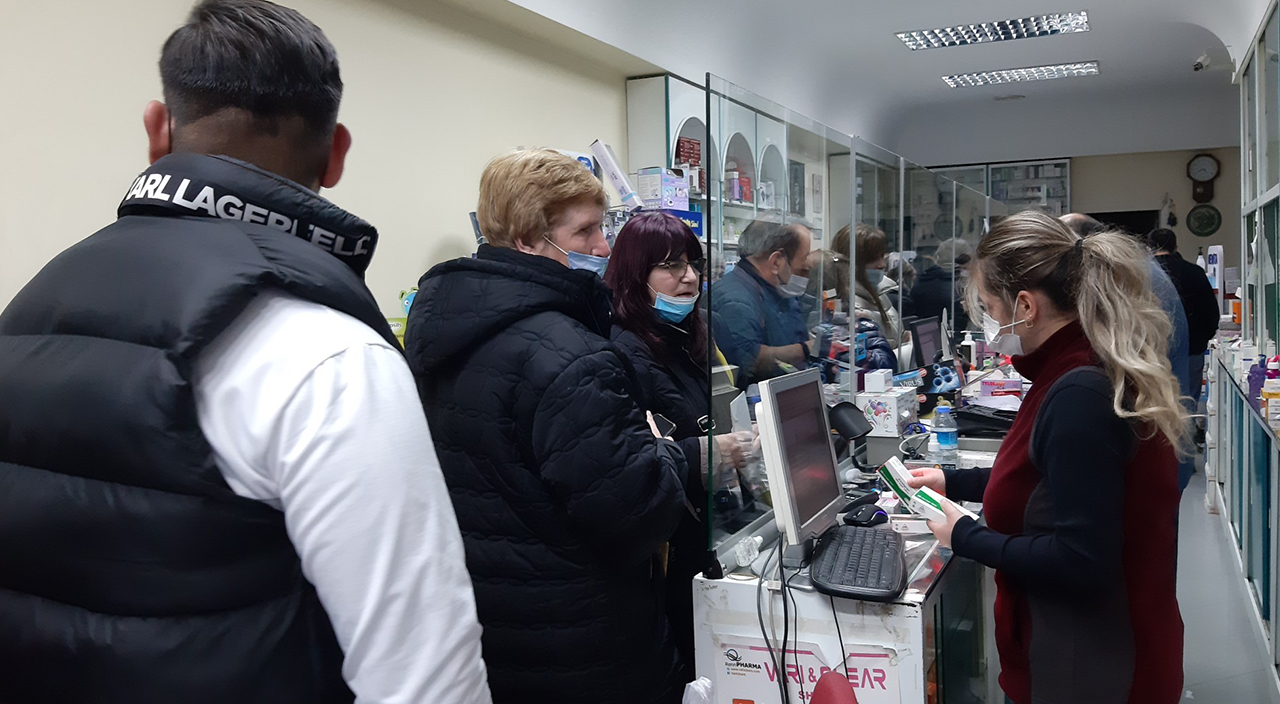 Bulgarlardan Türk eczanelerine akın!