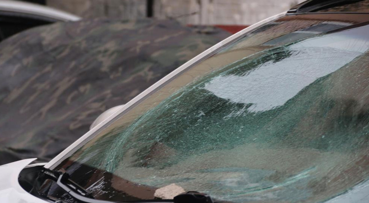 Kırmızı kod verilen Antalya'da fırtına şiddetini arttırdı