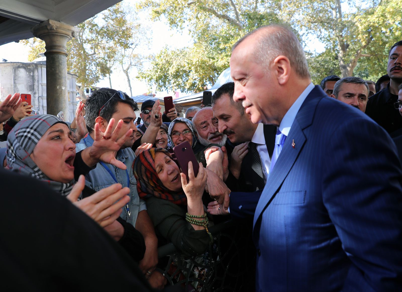 Cumhurbaşkanı Erdoğan, cuma namazını Eyüpsultan Camii'nde kıldı