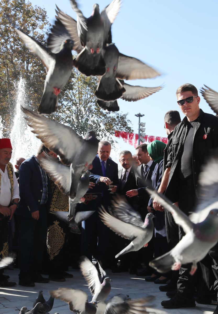 Cumhurbaşkanı Erdoğan, cuma namazını Eyüpsultan Camii'nde kıldı Cumhurbaşkanı Erdoğan, cuma namazını Eyüpsultan Camii'nde kıldı