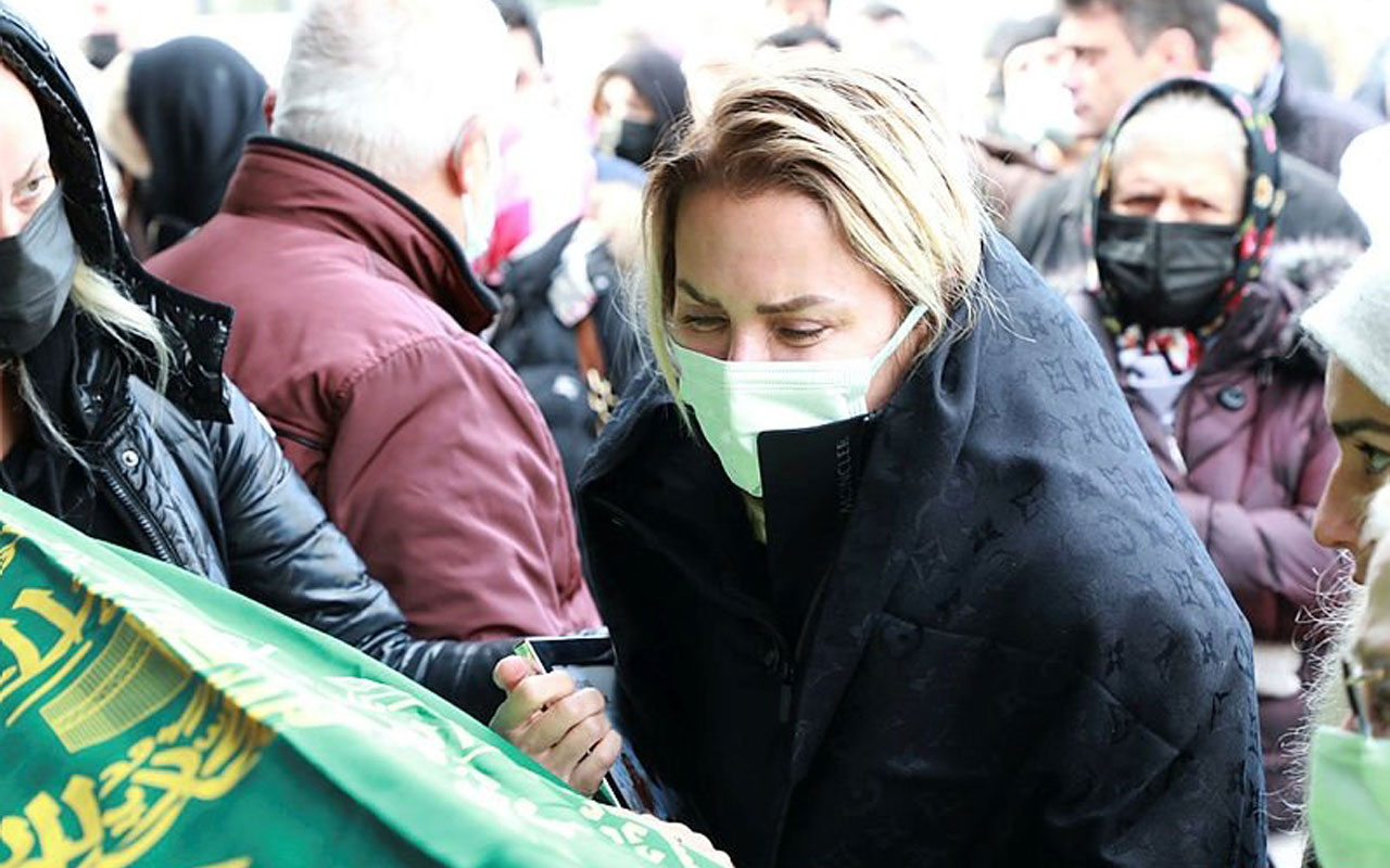 Seren Serengil'den korkutan açıklama: Ece Erken'in durumu kötü