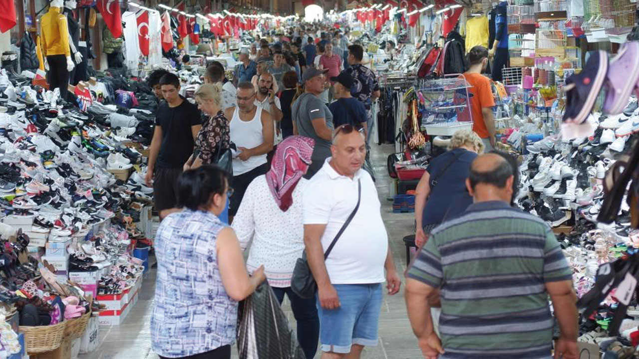 Bulgar müşteri akınına kayıtsız kalamadılar: Esnaf Edirne'ye göçüyor