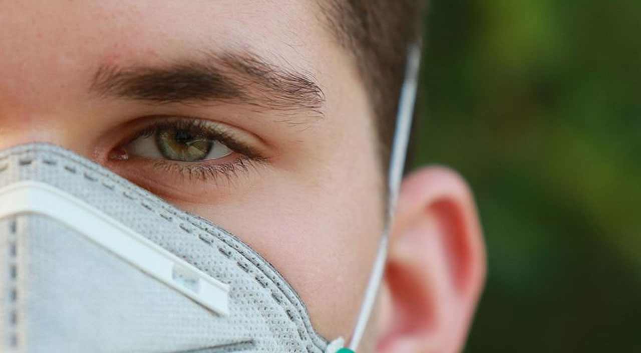Göz hastalıkları doktoru uyardı: 3 Covid hastasından birinde görülüyor