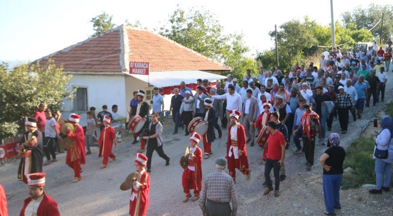 1,5 kilo balı 33 saniyede yedi, gram altını kaptı