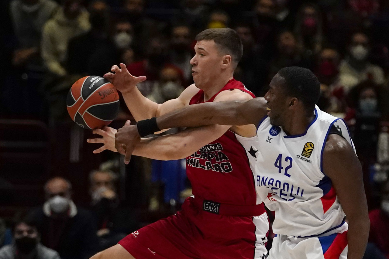 Anadolu Efes deplasmanda Olimpia Milano'ya mağlup oldu