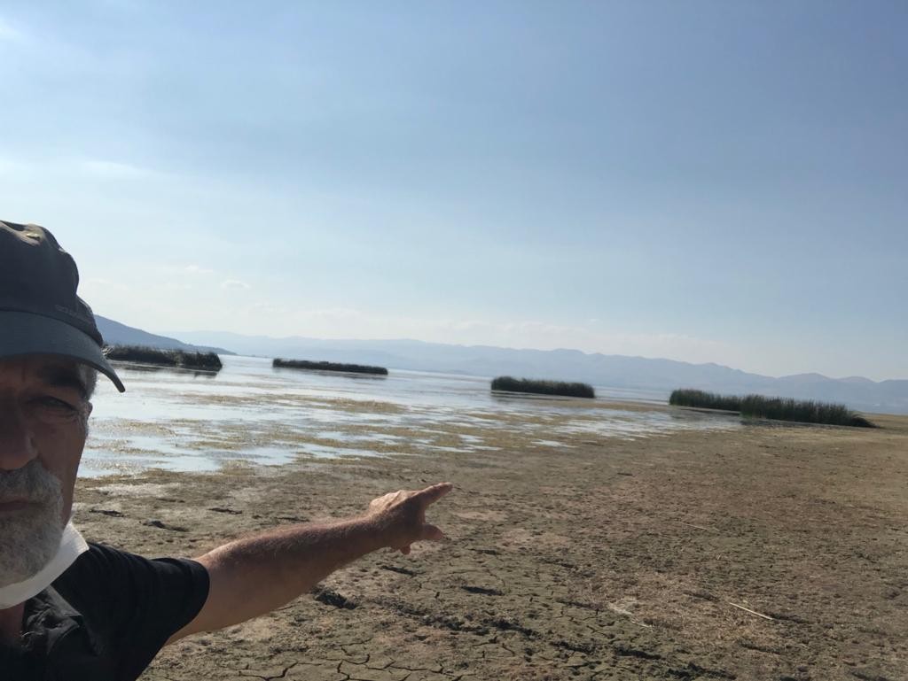 Eğirdir Gölü ikiye bölünmeyle karşı karşıya
