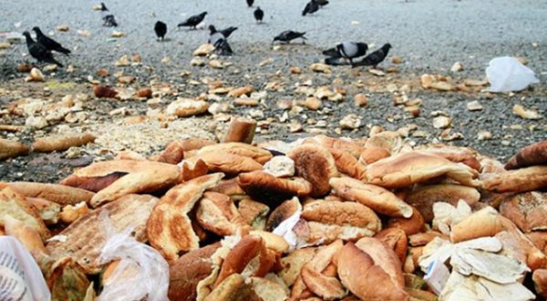 Türk Kızılayı Genel Başkanı Dr. Kınık: Her yıl 500 bin ton ekmeği çöpe atıyoruz