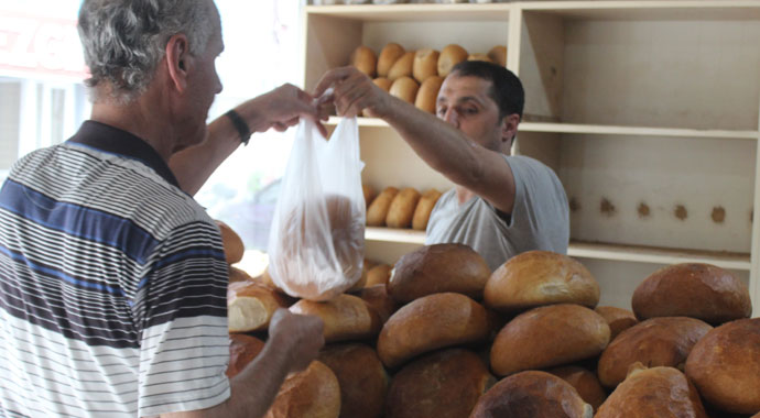 Tek suçu 30 yıldır ucuz ekmek satmak